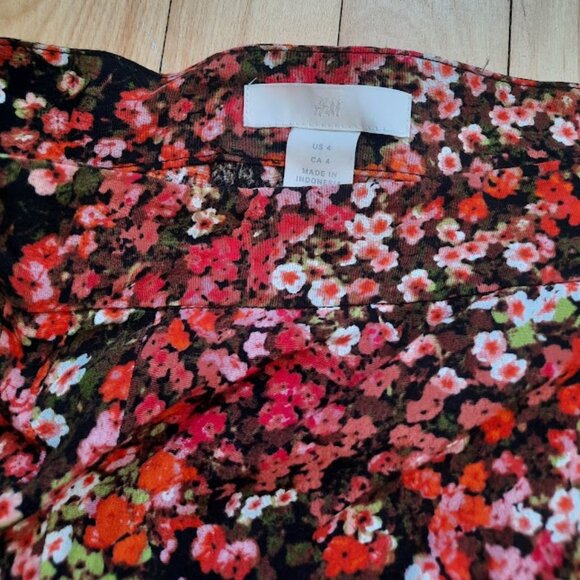 H&M black, orange, green and white floral midi skirt with slit size 4 - Picture 3 of 3